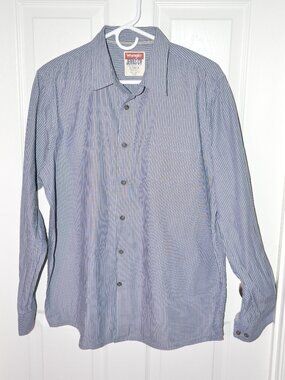 Wrangler Women's Chambray 100% Cotton Long Sleeve Button-up Boyfriend Shirt Fall